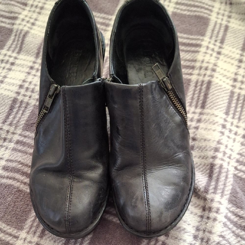 Born Women's Black Leather Loafers with Zipper